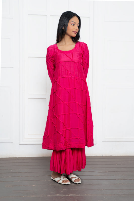 "PINK SAGA"